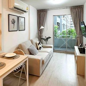 Cozy Apartment In Sukhumvit Bangkok, Thailand - 900 Meters From Bts Punnawithi - Sukhumvit Line Exterior photo