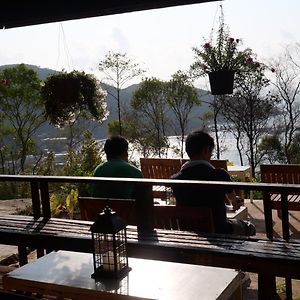 Parinya Hill Homestay & Cafe Koh Larn Ban Huai Yai Exterior photo