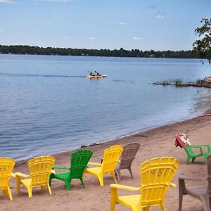 Newly Renovated 3 Bedroom Beach Front Condo 2B Lanark Exterior photo