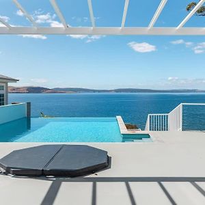 Luxury Waterfront Home With Infinity Pool Taroona Exterior photo