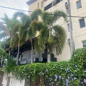 斯里贾亚瓦德纳普拉科特Palm Residencies - Rajagiriya公寓 Exterior photo