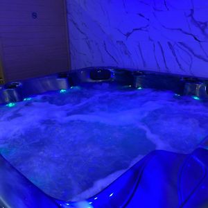 La Nuit De Reve Spa Privatif Jaccuzi Sauna Suite 1 Crouy Exterior photo