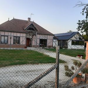 Auxon Au Pans De Bois. Repos Et Detente住宿加早餐旅馆 Exterior photo