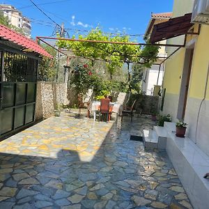 Artur'S Apartment 2 Gjirokastër Exterior photo