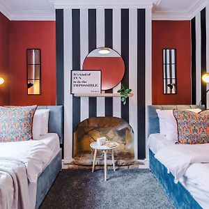 Charming 3-Bedroom House-Salford 曼彻斯特 Exterior photo