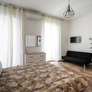 Bari Cozy Apartment By Wonderful Italy Exterior photo