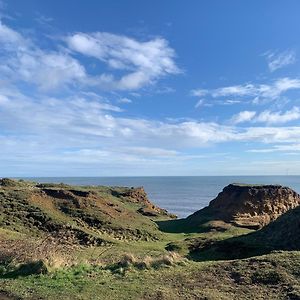 Bolt Hole By The Beach On The Northumberland Coast Woodhorn Exterior photo