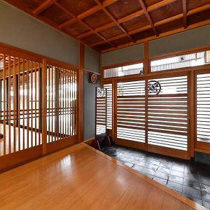 Renovated In March, Shirokiya Vacation Rental House With A Bath Made From Natural Kiso Cypress 胜山市 Exterior photo