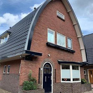 Centrally Located Holiday Home, Near Public Transport, Ideal For Exploring The Netherlands, Amsterdam, Utrecht 索斯特 Exterior photo