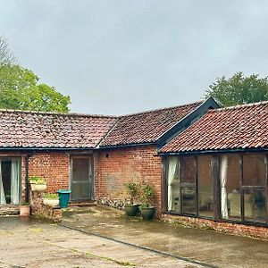 Oak Grange Holiday Cottage Hoxne Exterior photo