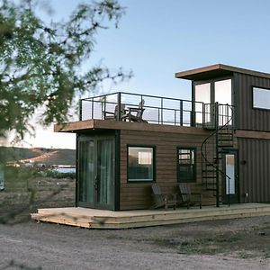 Somewhere In Texas Container Home 阿尔派恩 Exterior photo