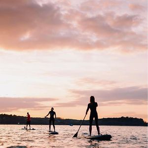 Sandy Toes & Sunsets On The Creek In Palm Beach, Qld! 黄金海岸 Exterior photo