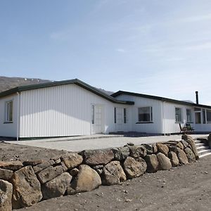 霍夫斯塔德农庄酒店 Hofstaðir Exterior photo
