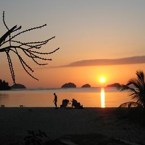 安卡天堂度假酒店 Taling Ngam Beach Exterior photo