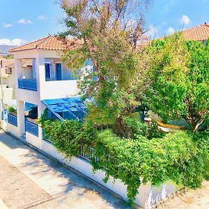 Blue Seaside Spacious Maisonette 斯卡拉埃雷索 Exterior photo