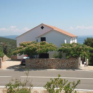 Apartments Mandolina - Hisa Na Samem S Pogledom Na Morje Žman Exterior photo