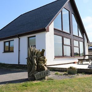 Otter Cottage Manish Exterior photo