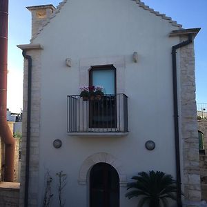 焦维纳佐Casa Torre Di Mactheus Petraro公寓 Exterior photo
