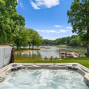 Kool Breeze By Avantstay Boat Ramp Hot Tub Lake Norman of Catawba Exterior photo