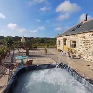 LeedstownLuxury Countryside Retreat With Hot Tub别墅 Exterior photo