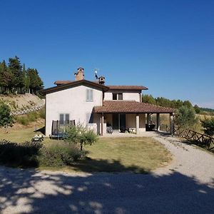 Casa Tiberina Apartments With Pool In Umbria Monte Santa Maria Tiberina Exterior photo