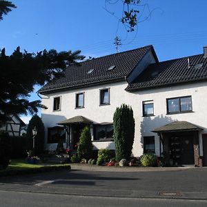 Müllenbach Haus Claudia酒店 Exterior photo