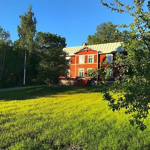 Big Spacious Countryhouse Typical Swedish Red Wooden House Malmkoping Exterior photo