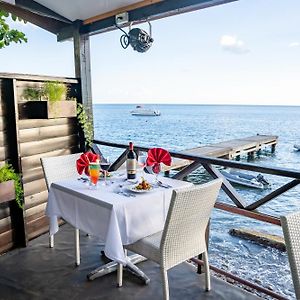 Ocean'S Edge Lodge Restaurant & Bar 罗索 Exterior photo