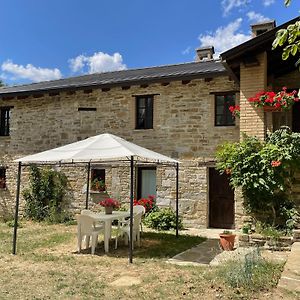 塔罗谷镇Agriturismo Il Noce D'Oro别墅 Exterior photo