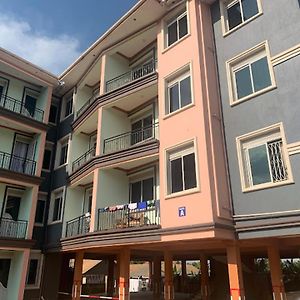 Beautiful 2-Bed Apartment In Kampala 金贾 Exterior photo