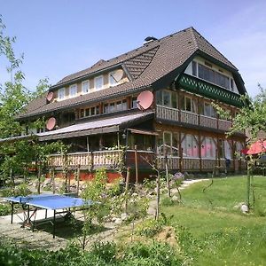 Appartement In Innerlehen Mit Terrasse, Grill Und Garten 波瑙施华瓦尔 Exterior photo