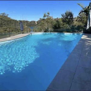 Luxury 3 Levels Villa With Spa, Pool And Gym Oatley Exterior photo