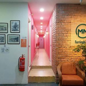 Mn Ferringhi Inn 峇都丁宜 Exterior photo