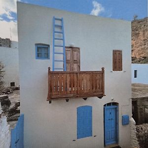 Ancient, Spacious And Quiet Stone House In Nisyros Mandrákion Exterior photo