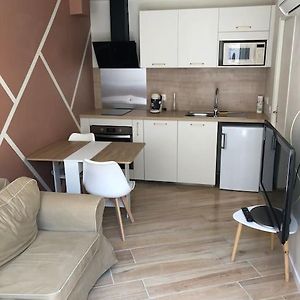 Appartement Lumineux Tout Equipe 科桑 Exterior photo