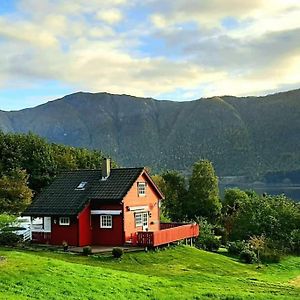 LauvstadGemutliche Hutte Direkt Am Fjord别墅 Exterior photo