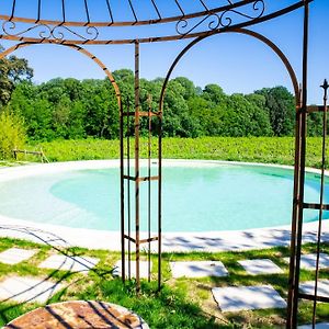 Chambre D'Hotes Insolite Lit Rond B&B Proche Avignon Orange - Chateau De Sienne Piscine Riviere Chusclan Exterior photo