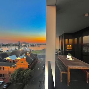 Harbour & Sunset View Glasshouse Apartment, 2 Bath, Free Parking 纽卡斯尔 Exterior photo