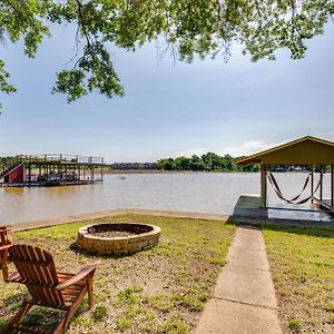 Lakefront Texas Home With Private Dock And Fire Pit! Gun Barrel City Exterior photo
