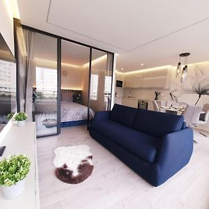 Appartement Elegant Avec Balcon Paris - La Defense 皮托 Exterior photo