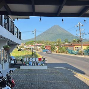 里贾纳酒店 La Fortuna Exterior photo