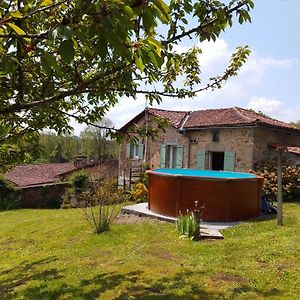 Cottage By The Chateau With Pool In National Parc Les Salles-Lavauguyon Exterior photo