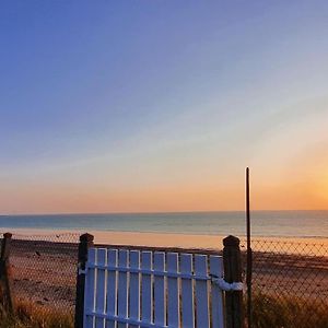 House With Beach Access 东维尔莱班 Exterior photo