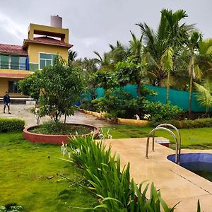 Vedsva Nagaon Villa 阿里巴格 Exterior photo