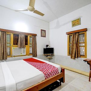 Hotel Upasana 布巴内什瓦尔 Room photo
