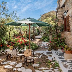 Agapi'S Charming Retreat - Rustic Escape By Chania Maláxa Room photo