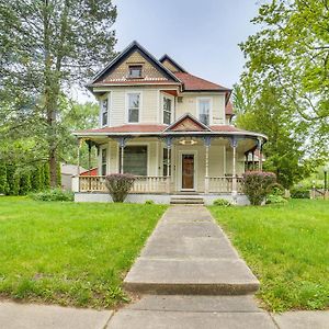 Charming Champaign Victorian With Deck!别墅 Exterior photo