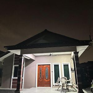 Home Stay Ibu Zai 巴生 Exterior photo