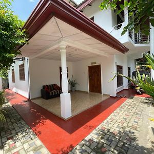 Lanka Holiday Home 阿努拉德普勒 Exterior photo