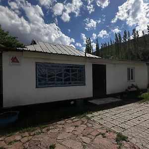 Guesthouse Cholpon Kyzyl-Oy Exterior photo